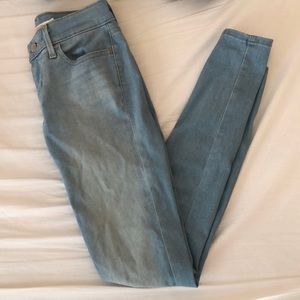 Levi’s 710 Super Skinny Jeans